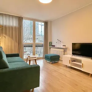 Przy Atrium, Stacja Metra Rondo Onz Apartament